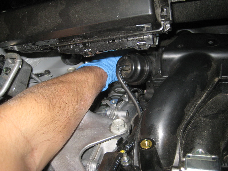 20132016NissanPathfinderPCVValveReplacementGuide029