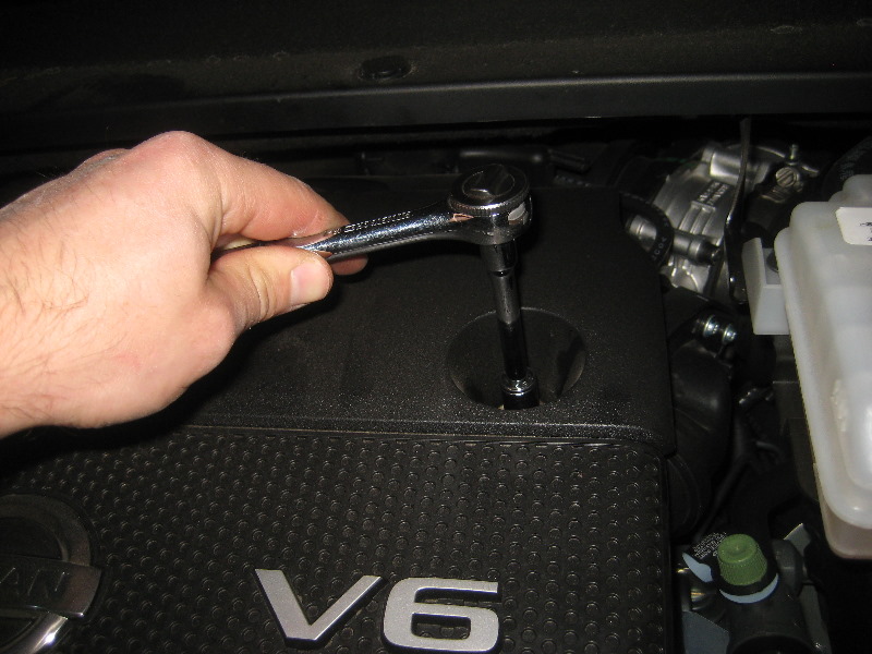 2013-2016-Nissan-Pathfinder-Spark-Plugs-Replacement-Guide-004