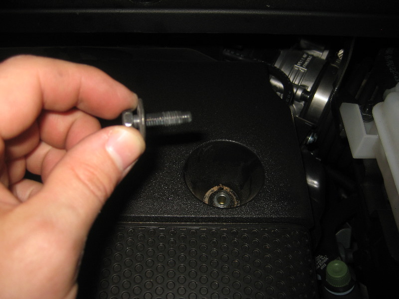 2013-2016-Nissan-Pathfinder-Spark-Plugs-Replacement-Guide-005