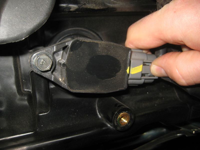 2013-2016-Nissan-Pathfinder-Spark-Plugs-Replacement-Guide-015