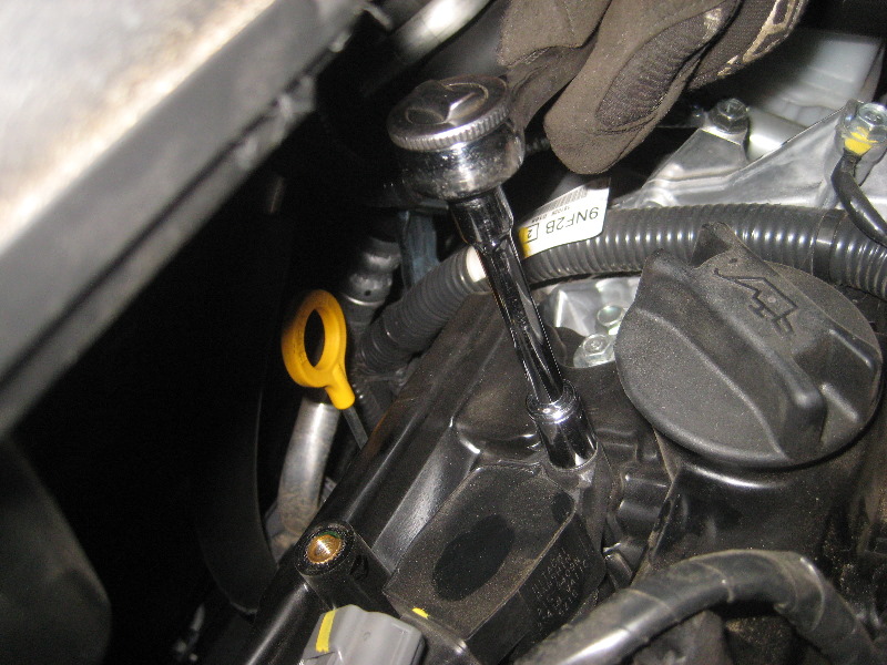 2013-2016-Nissan-Pathfinder-Spark-Plugs-Replacement-Guide-017