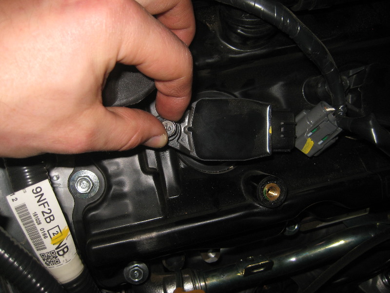 2013-2016-Nissan-Pathfinder-Spark-Plugs-Replacement-Guide-030