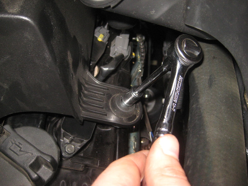 2013-2016-Nissan-Pathfinder-Spark-Plugs-Replacement-Guide-037