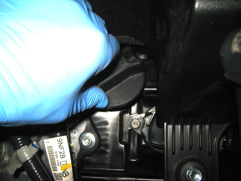 2013-2016-Nissan-Pathfinder-V6-Engine-Oil-Change-Filter-Replacement-Guide-036