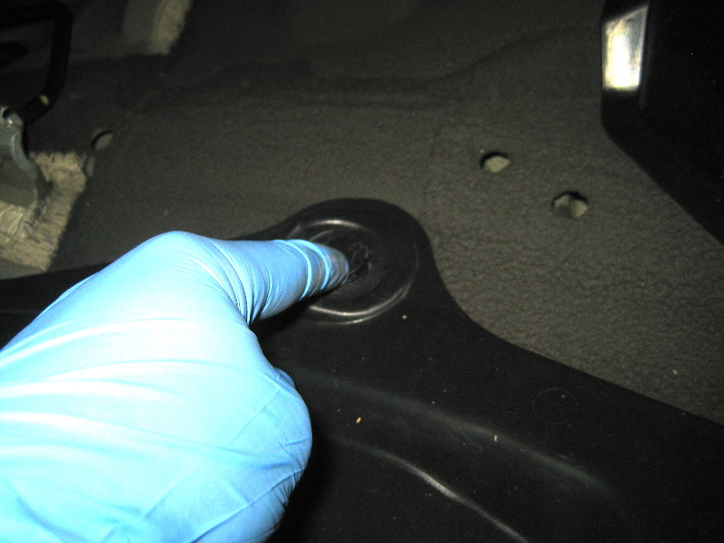 2013-2016-Nissan-Pathfinder-V6-Engine-Oil-Change-Filter-Replacement-Guide-038