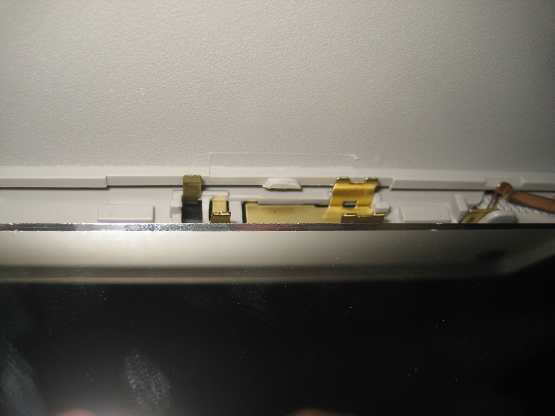 2013-2016-Nissan-Pathfinder-Vanity-Mirror-Light-Bulb-Replacement-Guide-009