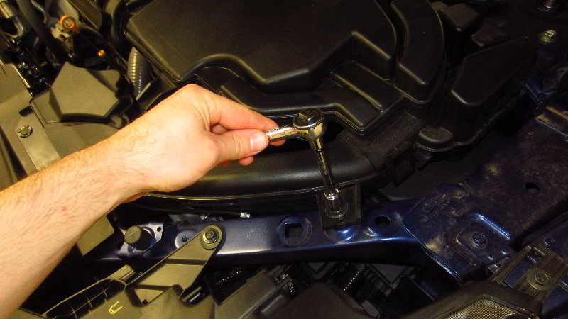 Nissan-Qashqai-Rogue-Sport-12V-Automotive-Battery-Replacement-Guide-003