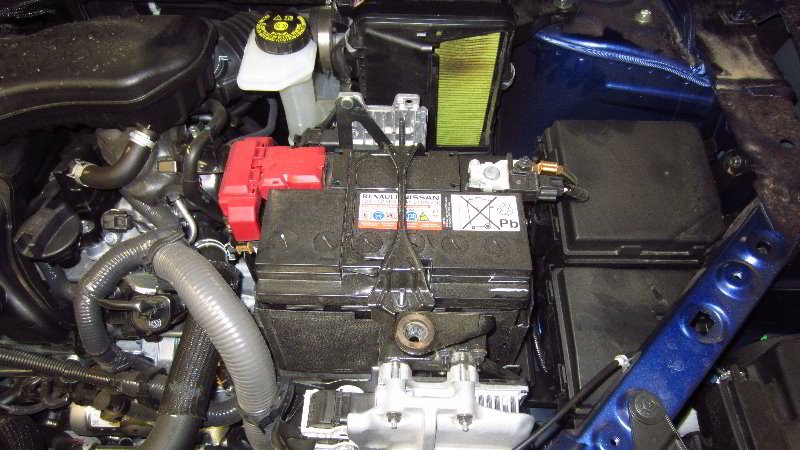 Nissan-Qashqai-Rogue-Sport-12V-Automotive-Battery-Replacement-Guide-013