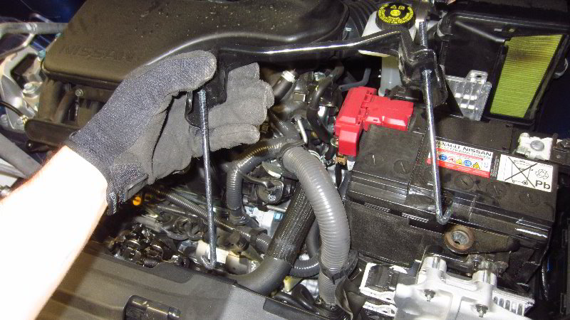 Nissan-Qashqai-Rogue-Sport-12V-Automotive-Battery-Replacement-Guide-020