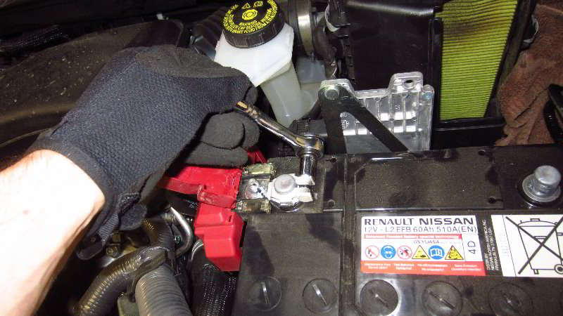 Nissan-Qashqai-Rogue-Sport-12V-Automotive-Battery-Replacement-Guide-026