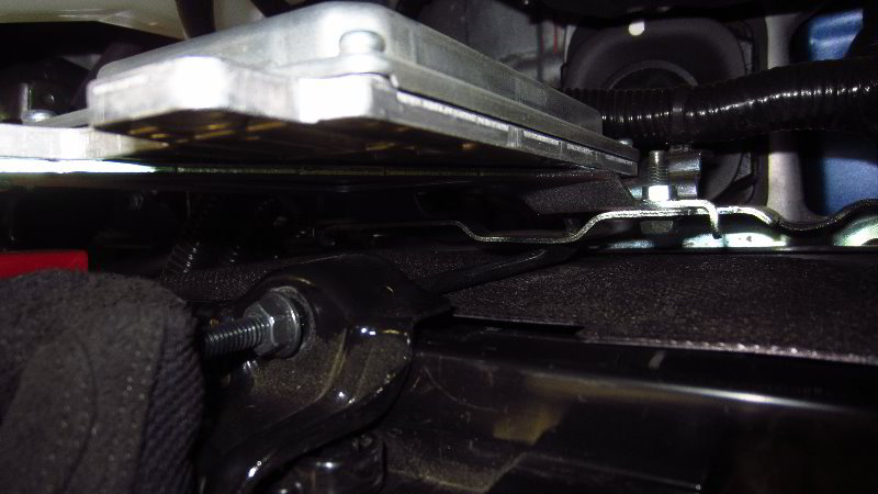 Nissan-Qashqai-Rogue-Sport-12V-Automotive-Battery-Replacement-Guide-039