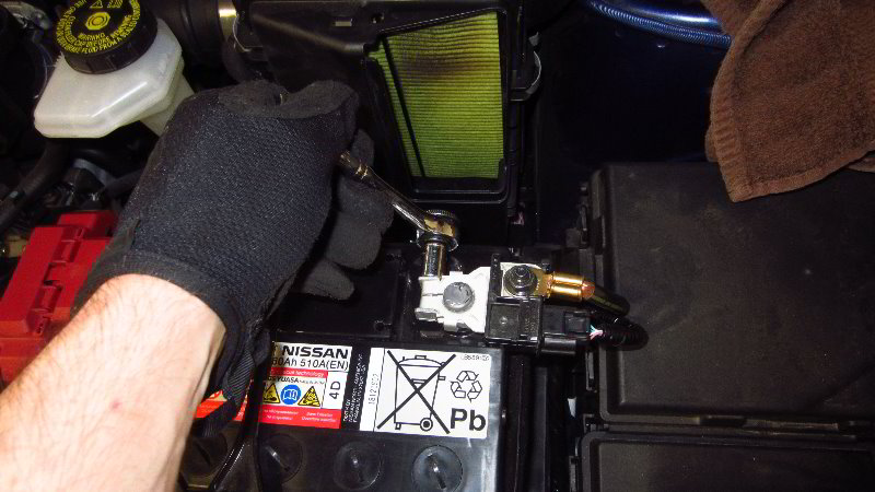 Nissan-Qashqai-Rogue-Sport-12V-Automotive-Battery-Replacement-Guide-044