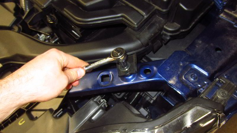 Nissan-Qashqai-Rogue-Sport-12V-Automotive-Battery-Replacement-Guide-050