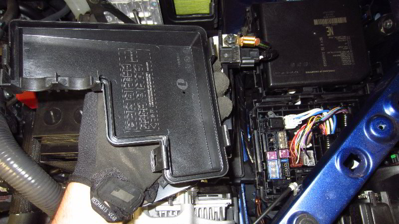Nissan-Qashqai-Rogue-Sport-Electrical-Fuse-Replacement-Guide-027