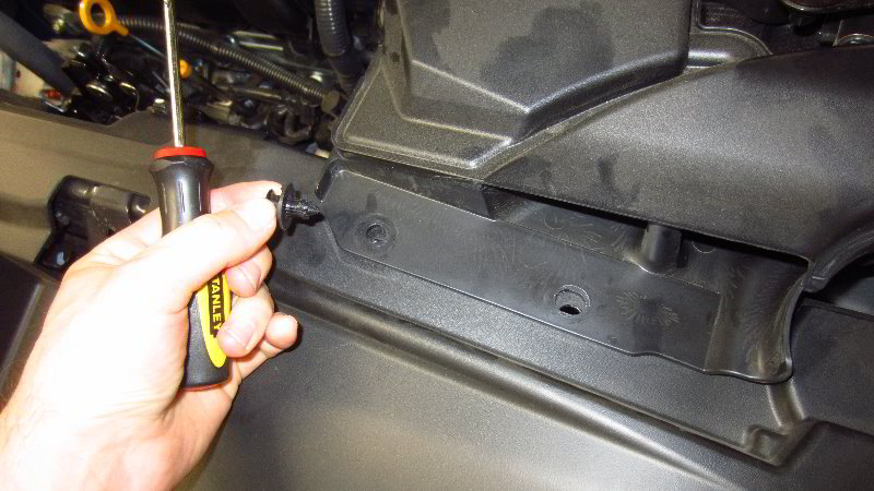 Nissan-Qashqai-Rogue-Sport-Engine-Air-Filter-Replacement-Guide-006