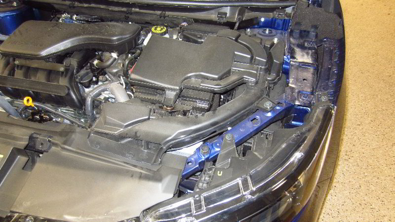 Nissan-Qashqai-Rogue-Sport-Headlight-Bulbs-Replacement-Guide-002