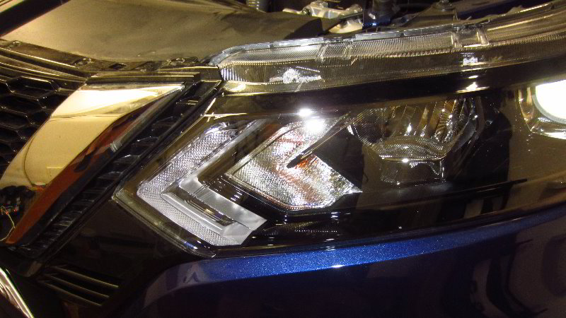 Nissan-Qashqai-Rogue-Sport-Headlight-Bulbs-Replacement-Guide-031