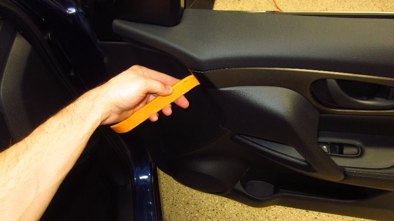 Nissan-Qashqai-Rogue-Sport-Door-Panel-Removal-Guide-002