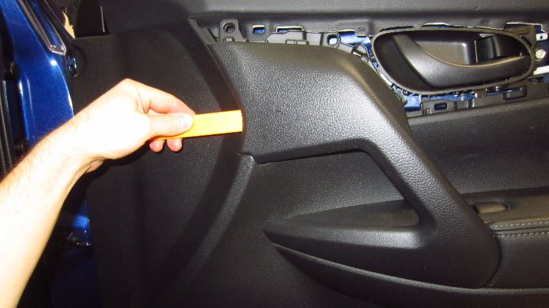 Nissan-Qashqai-Rogue-Sport-Door-Panel-Removal-Guide-008