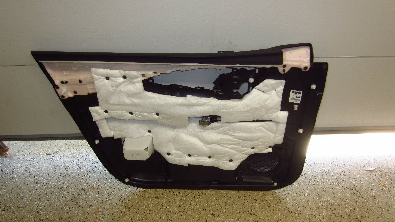 Nissan-Qashqai-Rogue-Sport-Door-Panel-Removal-Guide-036