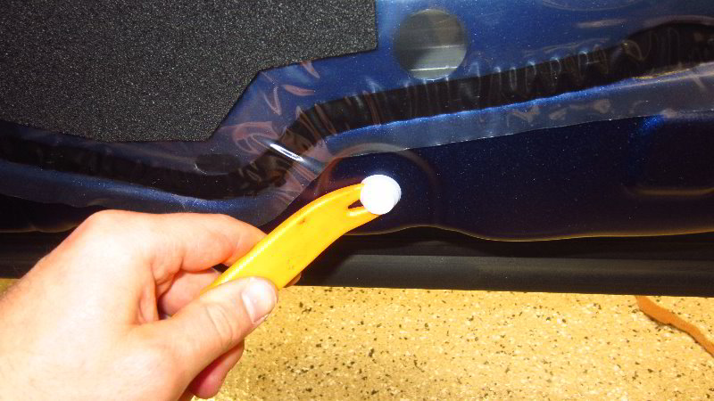 Nissan-Qashqai-Rogue-Sport-Door-Panel-Removal-Guide-038