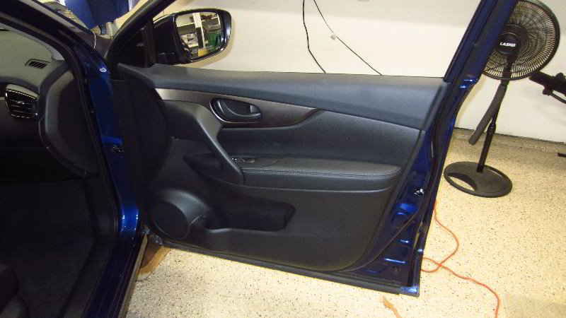 Nissan-Qashqai-Rogue-Sport-Door-Panel-Removal-Guide-063