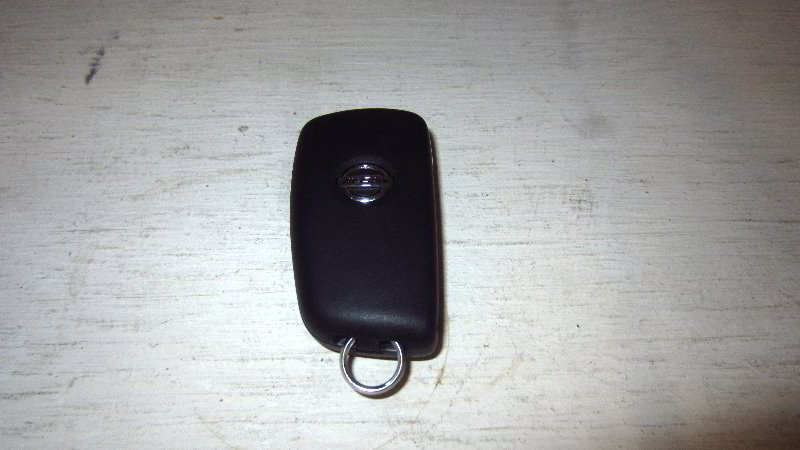 Nissan-Qashqai-Rogue-Sport-Key-Fob-Battery-Replacement-Guide-002