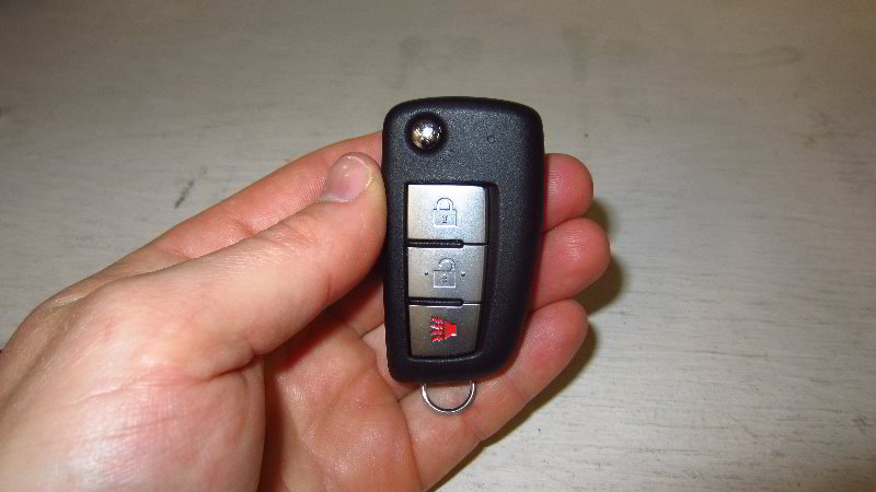 Nissan-Qashqai-Rogue-Sport-Key-Fob-Battery-Replacement-Guide-020