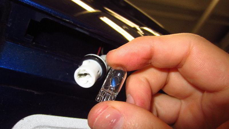 Nissan-Qashqai-Rogue-Sport-License-Plate-Light-Bulbs-Replacement-Guide-011