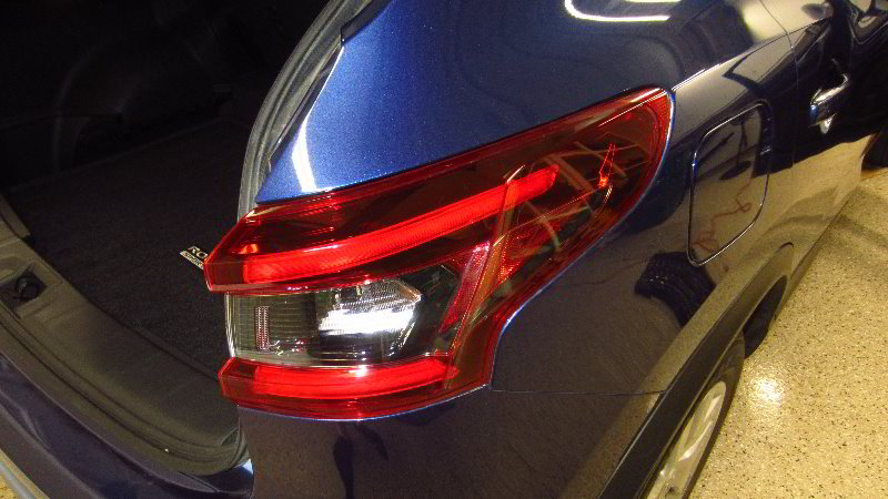 Nissan-Qashqai-Rogue-Sport-Rear-Turn-Signal-Light-Bulbs-Replacement-Guide-002