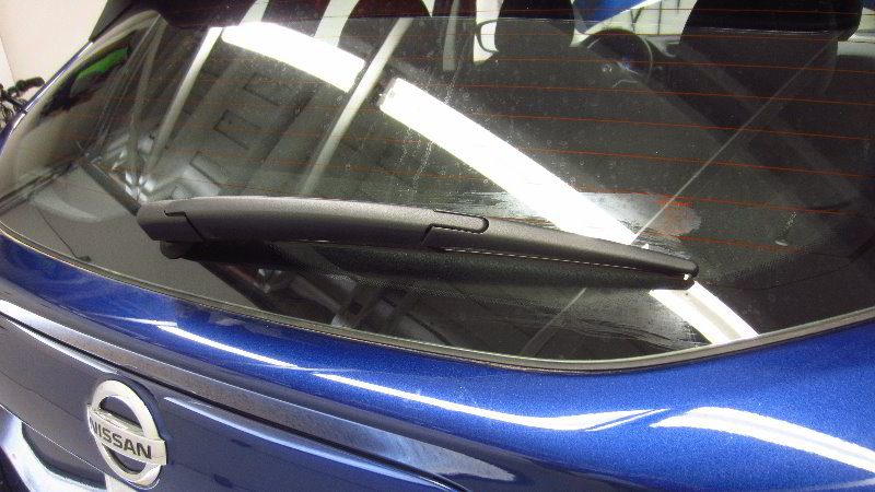 Nissan-Qashqai-Rogue-Sport-Rear-Wiper-Blade-Replacement-Guide-001