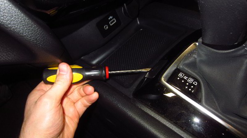 Nissan-Qashqai-Rogue-Sport-Transmission-Shift-Lock-Release-Guide-004