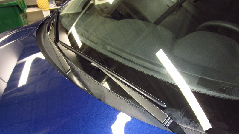 Nissan-Qashqai-Rogue-Sport-Windshield-Wiper-Blades-Replacement-Guide-001