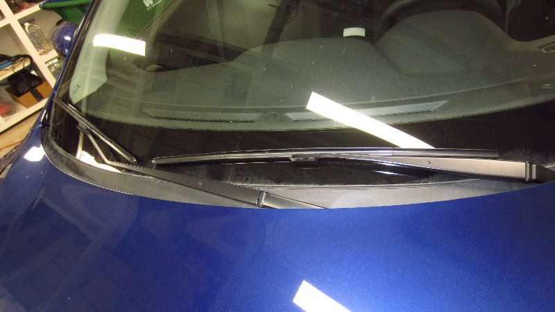 Nissan-Qashqai-Rogue-Sport-Windshield-Wiper-Blades-Replacement-Guide-012