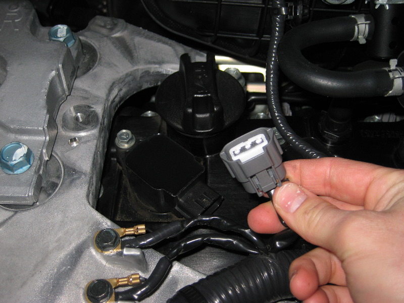 NissanRogueQR25DEEngineSparkPlugsReplacementGuide007