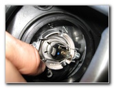 Nissan-Versa-Headlight-Bulbs-Replacement-Guide-008