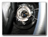 Nissan-Versa-Headlight-Bulbs-Replacement-Guide-012