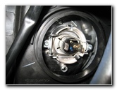 Nissan-Versa-Headlight-Bulbs-Replacement-Guide-013