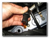 Nissan-Versa-Headlight-Bulbs-Replacement-Guide-026