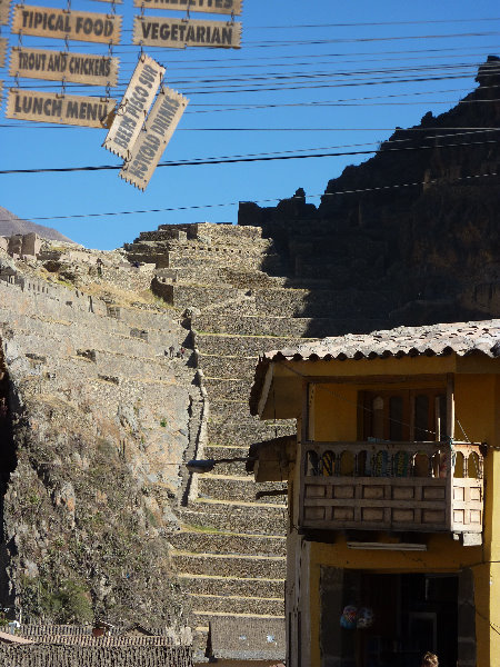 Ollantaytambo-Town-Sacred-Valley-Peru-029