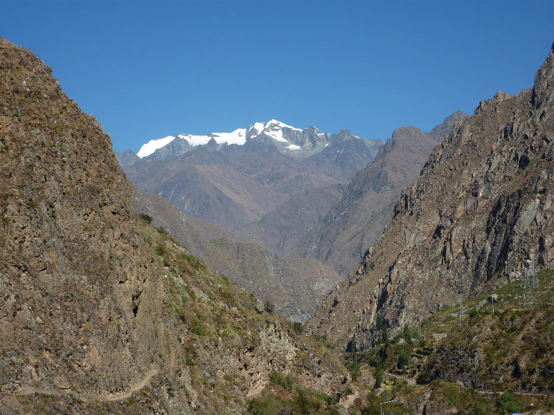 Ollantaytambo-Town-Sacred-Valley-Peru-034