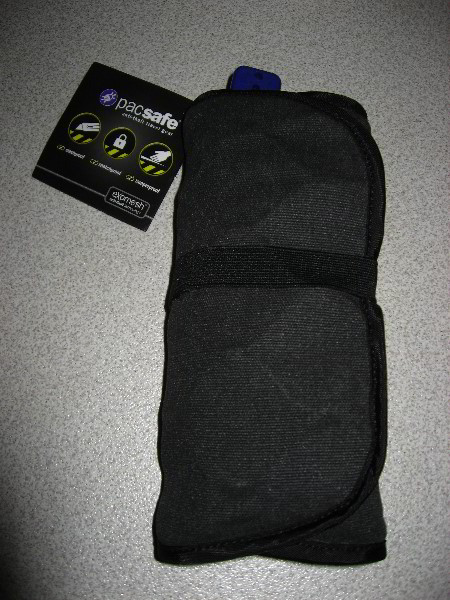 Pacsafe-TravelSafe-100-Review-006