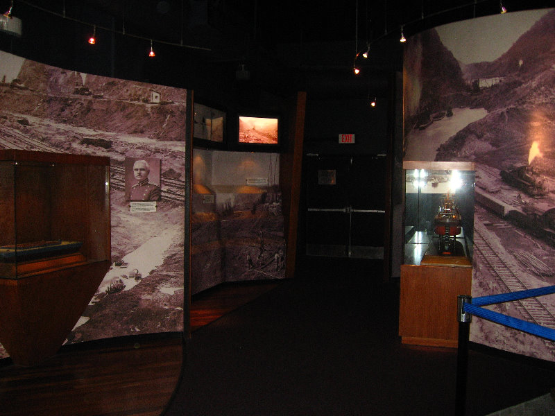 Panama-Canal-Museum-Miraflores-Locks-Visitor-Center-018