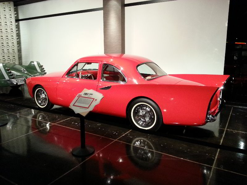 Petersen-Automotive-Museum-Los-Angeles-CA-033