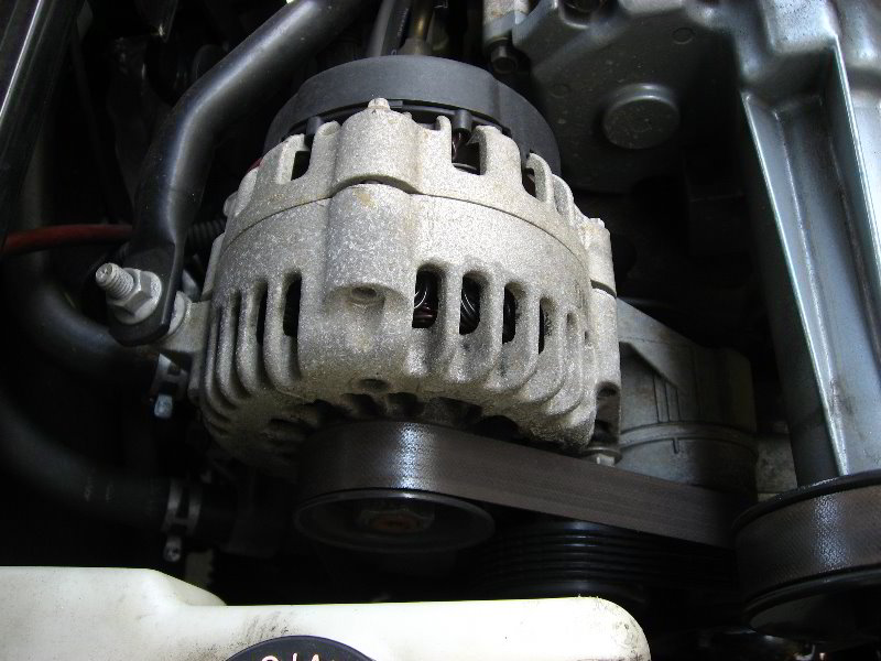 GM-Pontiac-Grand-Prix-Alternator-Replacement-002