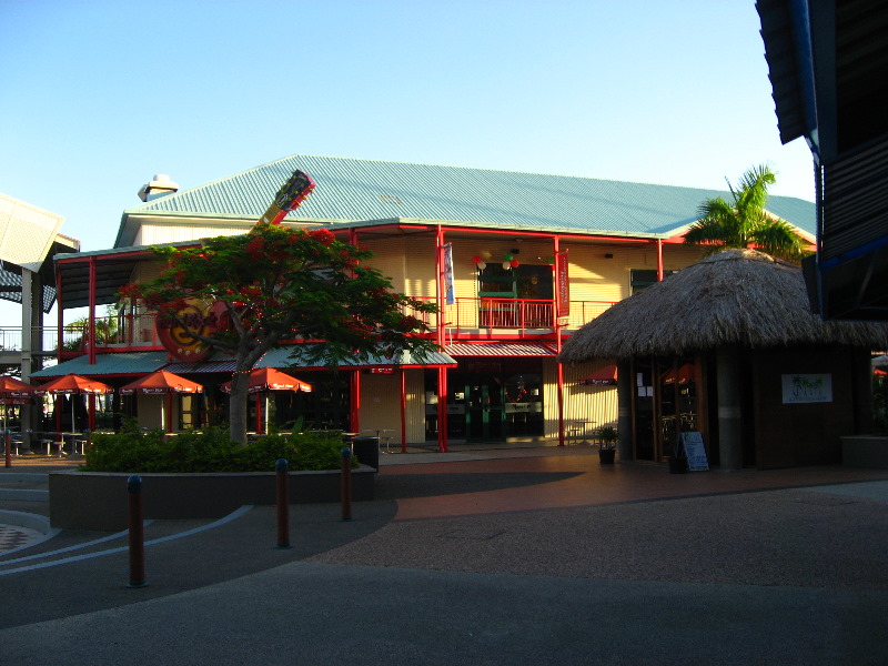 Port-Denarau-Marina-Viti-Levu-Fiji-018
