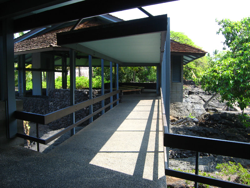 Puuhonua-o-Honaunau-Place-of-Refuge-National-Historic-Park-Big-Island-Hawaii-003