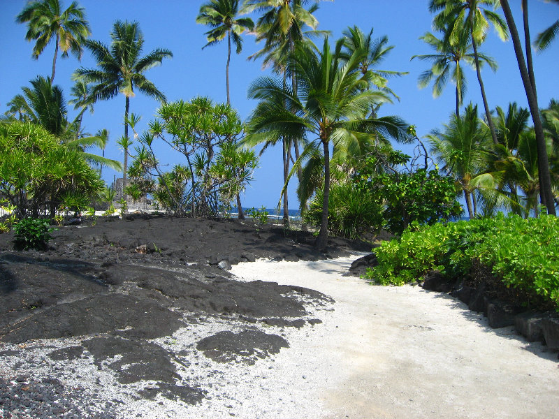 Puuhonua-o-Honaunau-Place-of-Refuge-National-Historic-Park-Big-Island-Hawaii-007