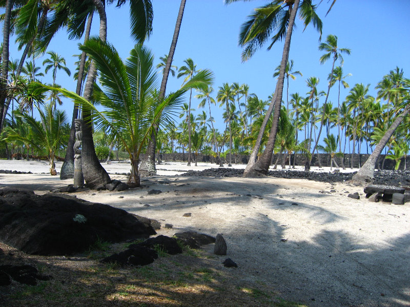 Puuhonua-o-Honaunau-Place-of-Refuge-National-Historic-Park-Big-Island-Hawaii-012