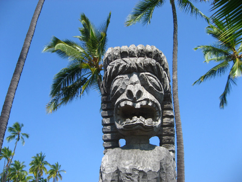 Puuhonua-o-Honaunau-Place-of-Refuge-National-Historic-Park-Big-Island-Hawaii-018